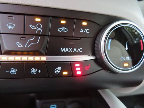 Used 2023 Ford Escape Active w/ Cold Weather Package FWD image 26