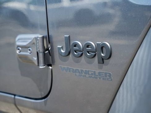 Used 2022 Jeep Wrangler Unlimited Sport AWD/4WD image 31