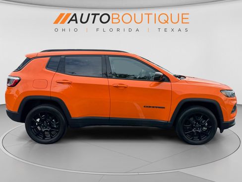 Used 2026 Jeep Compass Latitude AWD/4WD image 6