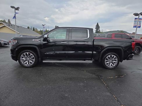 Used 2023 GMC Sierra 1500 Denali w/ Denali Reserve Package AWD/4WD image 11