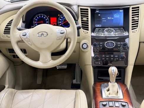 Used 2011 INFINITI FX35 AWD w/ Premium Pkg image 29