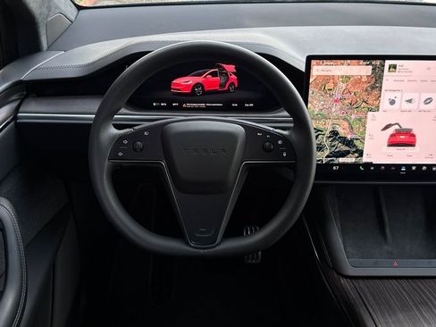 Used 2023 Tesla Model X image 16