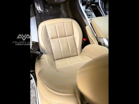 Used 2018 Land Rover Range Rover Sport HSE image 32