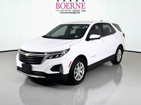 Used 2024 Chevrolet Equinox LT image 3