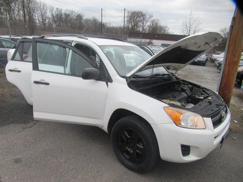 Used 2012 Toyota RAV4 4WD image 10