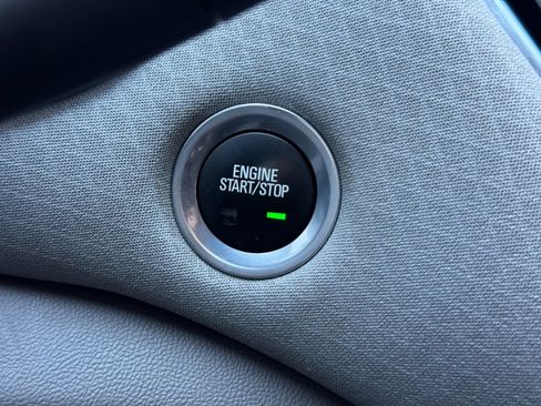 Used 2016 Chevrolet Malibu LT image 21