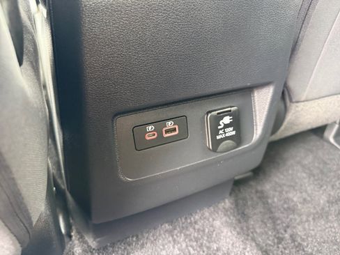 Used 2023 Nissan Frontier SV w/ SV Convenience Package RWD image 25