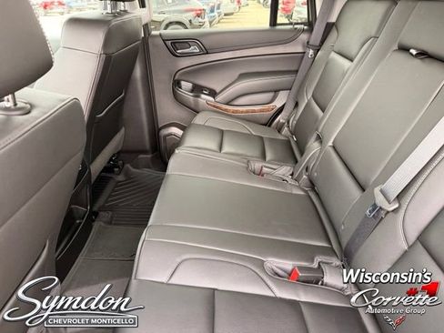 Used 2019 Chevrolet Tahoe LT w/ Luxury Package AWD/4WD image 18