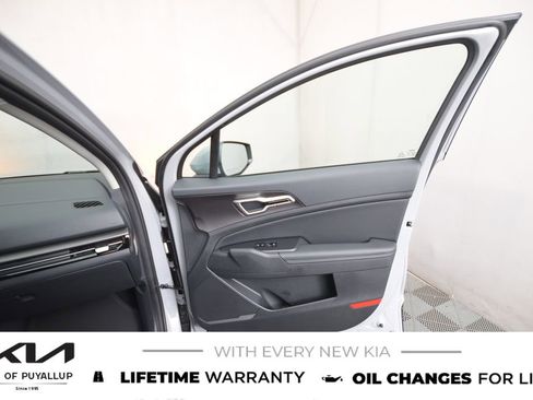 New 2026 Kia Sportage EX image 15