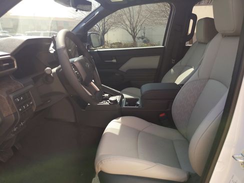 New 2026 Toyota Tacoma Limited AWD/4WD image 11