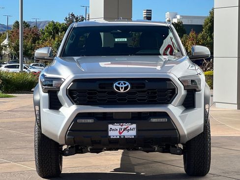 New 2025 Toyota Tacoma TRD Off-Road image 10