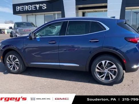 Used 2022 Buick Envision Essence w/ Technology Package I FWD image 7