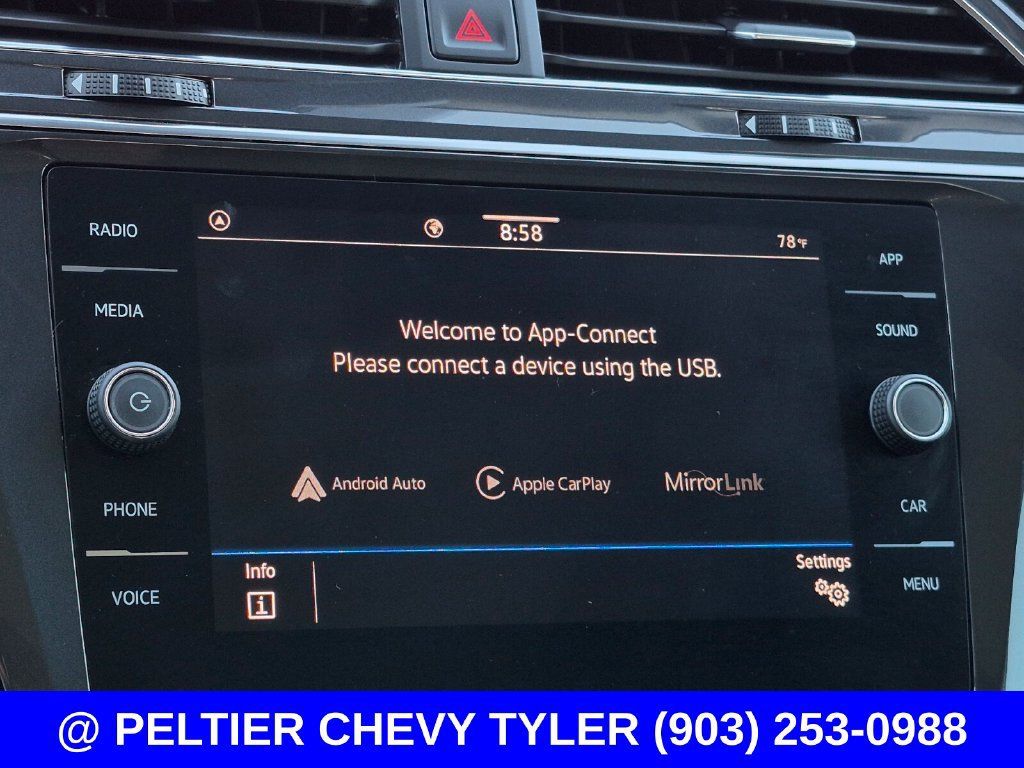 Used 2023 Volkswagen Tiguan SE w/ Panoramic Sunroof Package FWD image 25