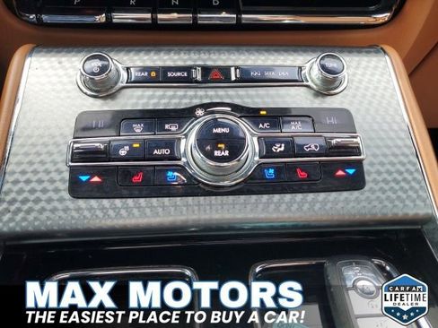 Used 2020 Lincoln Aviator Black Label Grand Touring w/ Class IV Trailer Tow Package image 28