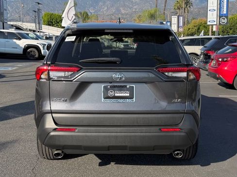 Used 2024 Toyota RAV4 XLE Premium image 7