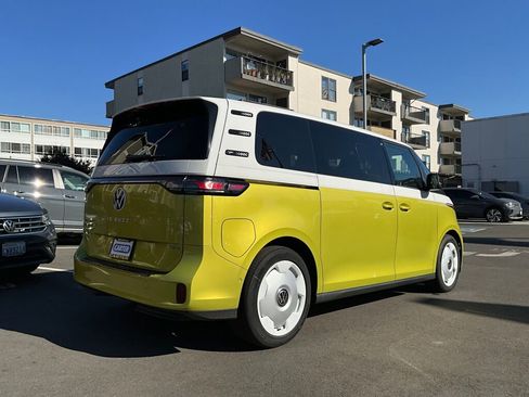 New 2025 Volkswagen ID. Buzz 1st Edition image 7