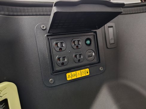 New 2025 Ford F150 Lightning XLT image 21