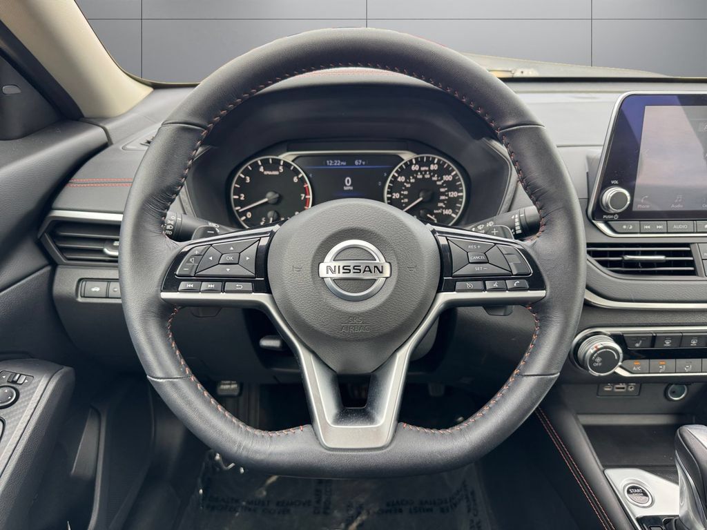 Used 2021 Nissan Altima 2.5 SR w/ SR Premium Package FWD image 13