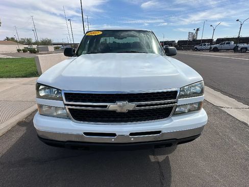 Used 2007 Chevrolet Silverado 1500 LT w/ Skid Plate Package AWD/4WD image 9