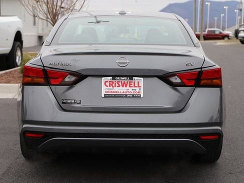 Used 2024 Nissan Altima 2.5 SV image 4