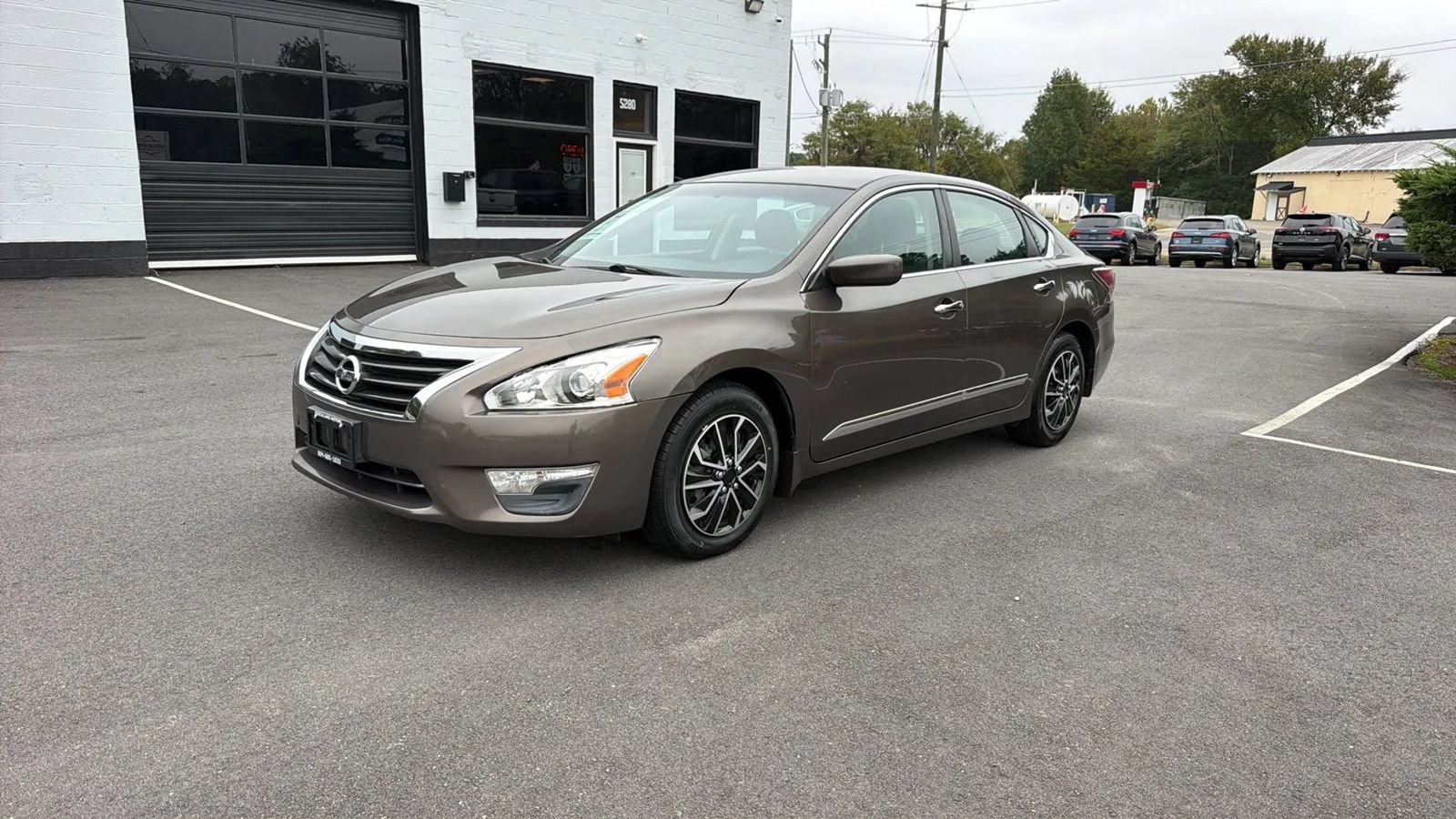 Used 2015 Nissan Altima 2.5 S w/ Power Driver Seat Package FWD image 3