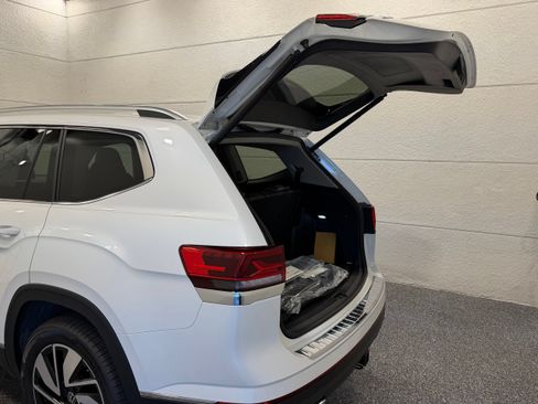New 2026 Volkswagen Atlas SEL AWD/4WD image 25