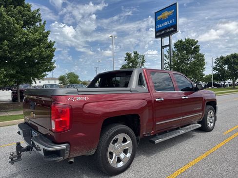 Used 2017 Chevrolet Silverado 1500 LTZ w/ High Desert Package AWD/4WD image 4