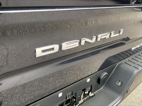 Used 2023 GMC Sierra 1500 Denali w/ Denali Reserve Package AWD/4WD image 29