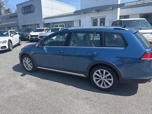 Used 2019 Volkswagen Golf Alltrack SE AWD/4WD image 10