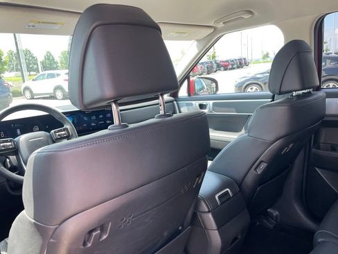 Used 2025 Hyundai Santa Fe SEL FWD image 19