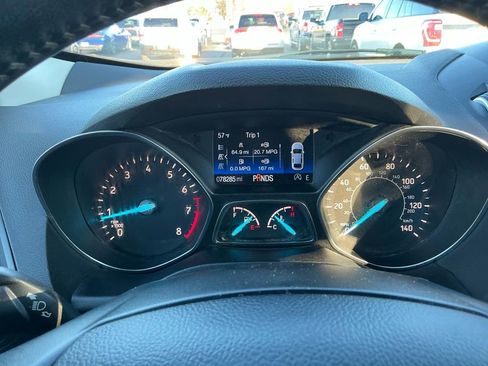 Used 2019 Ford Escape SE image 19