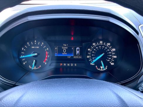 Used 2019 Ford Edge SE FWD image 25