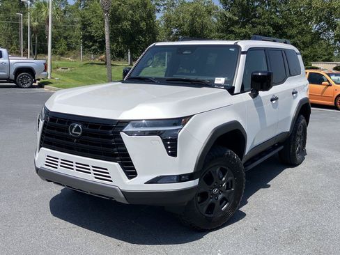Used 2025 Lexus GX 550 AWD/4WD image 1
