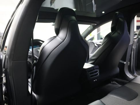 Used 2017 Tesla Model S 90D image 40