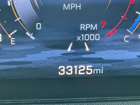 Used 2024 Chevrolet Traverse LT image 15