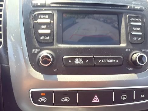 Used 2014 Kia Sorento LX AWD/4WD image 16