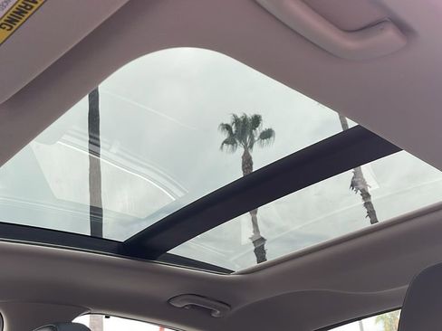 New 2025 Hyundai Sonata Limited image 26