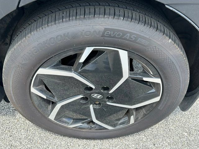 Used 2024 Hyundai Ioniq 5 SEL AWD/4WD image 8