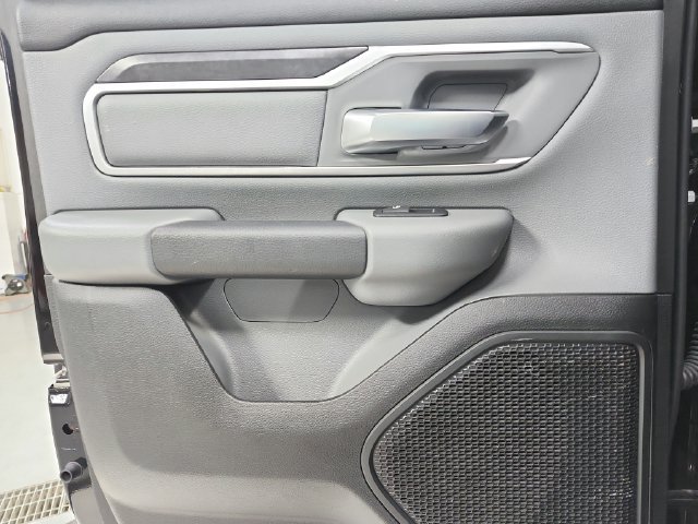 Used 2020 RAM 1500 Big Horn AWD/4WD image 36