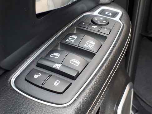 Used 2022 RAM 2500 Laramie image 12