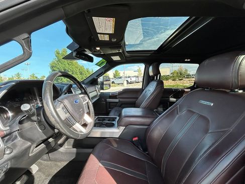 Used 2017 Ford F350 Platinum w/ Platinum Ultimate Package AWD/4WD image 27