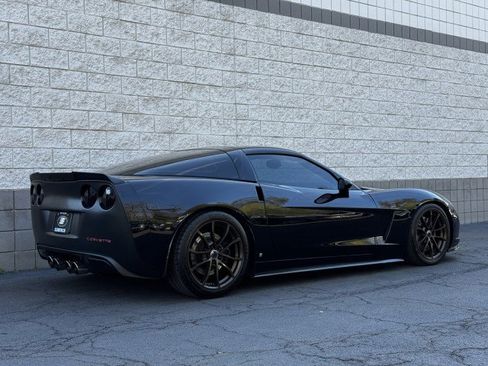 Used 2006 Chevrolet Corvette Coupe w/ Performance Package image 16