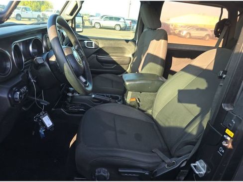 Used 2021 Jeep Wrangler Sport image 26