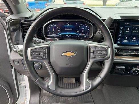 Used 2025 Chevrolet Silverado 1500 LT AWD/4WD image 21