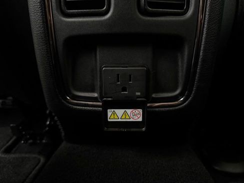 Used 2020 Jeep Grand Cherokee Altitude image 22