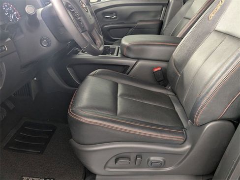 Used 2023 Nissan Titan PRO-4X w/ Pro-4x Convenience Package image 13