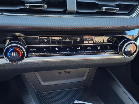 New 2026 Chevrolet Equinox RS image 9