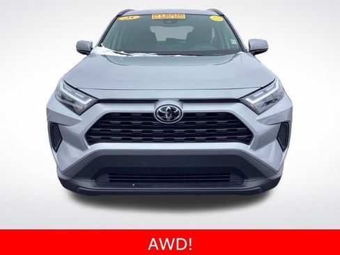 Used 2025 Toyota RAV4 XLE image 2