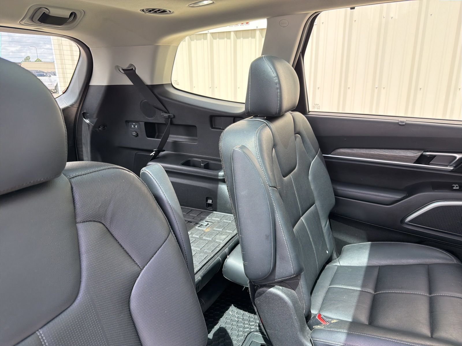 Used 2022 Kia Telluride SX w/ Nightfall Edition Package AWD/4WD image 9