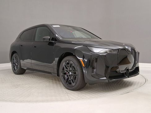 New 2026 BMW iX xDrive45 w/ M Sport Package image 5